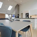 Stunning In With Kitchen Dom wakacyjny *