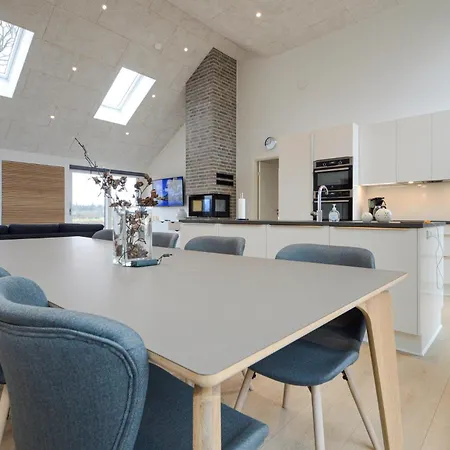 Stunning In With Kitchen Hébergement de vacances *