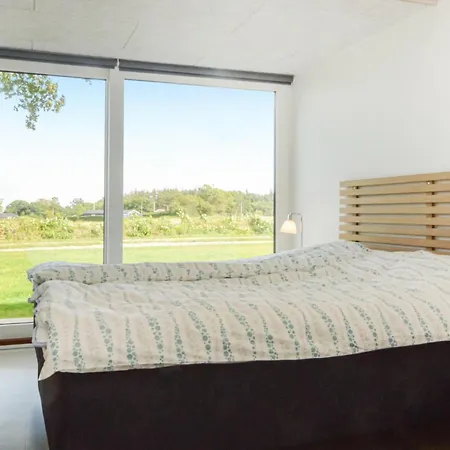 Feriehus Stunning In With Kitchen *