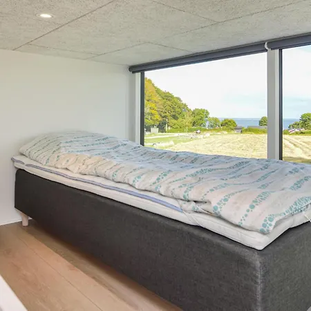 Stunning In With Kitchen