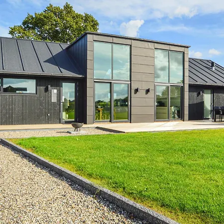 Stunning In With Kitchen Casa vacanze *