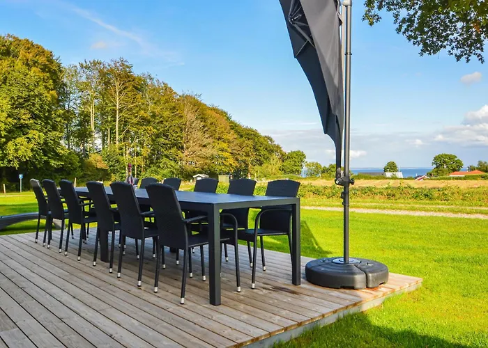 Stunning In With Kitchen Casa vacanze